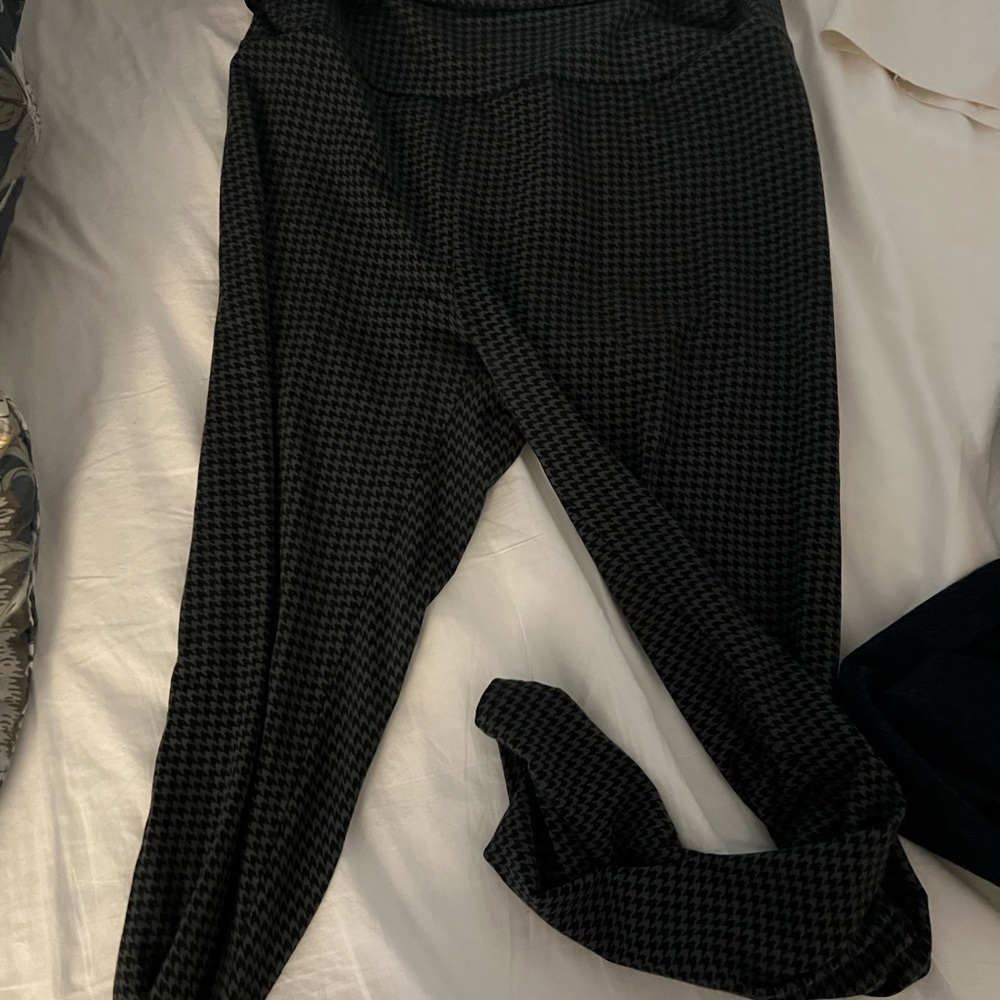 Hatch houndstooth leggings